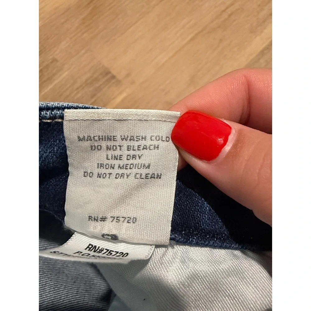 BKE Gabby Curvy Fit High Rise Wide Leg Jeans Medium Wash Raw Hem 30x32